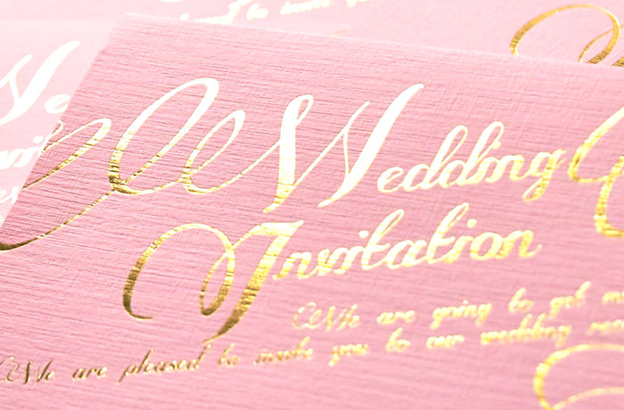 高級感を与える箔押しと上質感