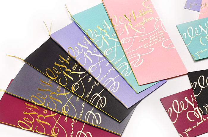 イメージに合わせて選べるイリス席次表