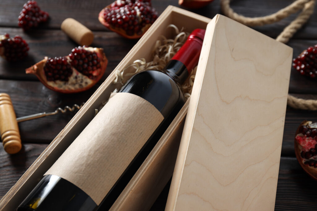 新商品情報　ワインボックスセレモニーにも使える　ワイン木箱の結婚証明書