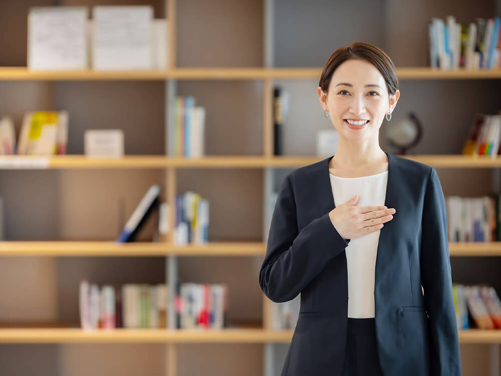 安心感ある笑顔の女性
